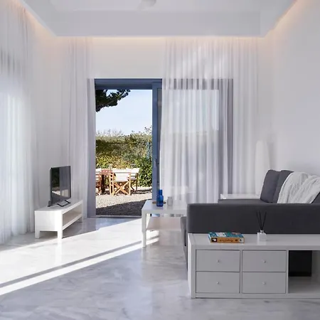 Augoustos Eco Luxury Apartments Agia Marina  Exterior photo